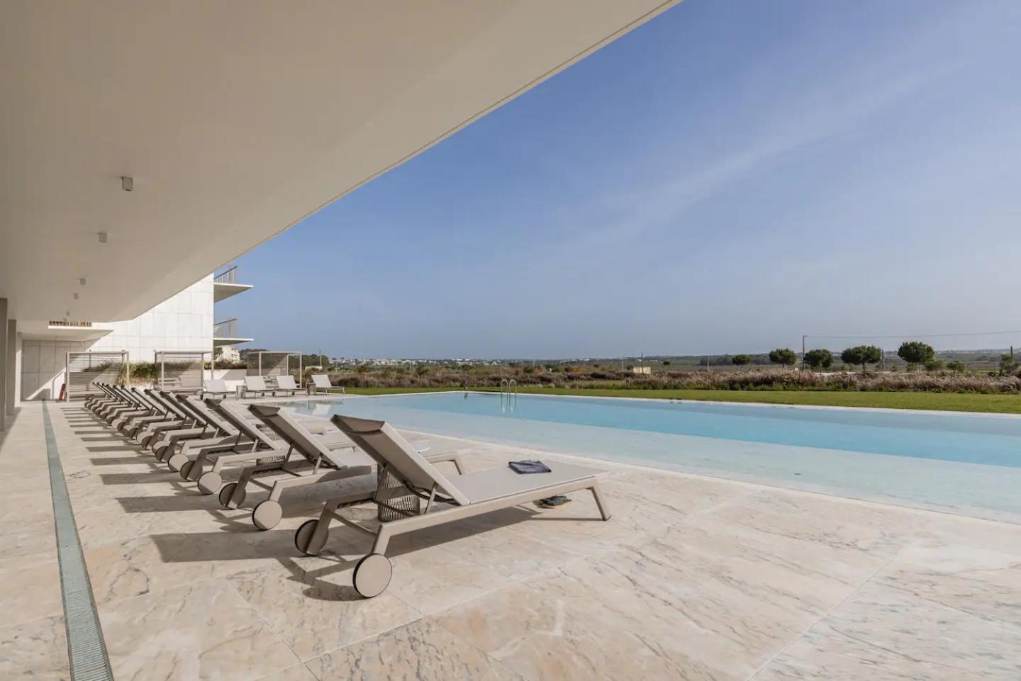 Bayline- Beachfront And Pool Armação de Pêra Exteriér fotografie